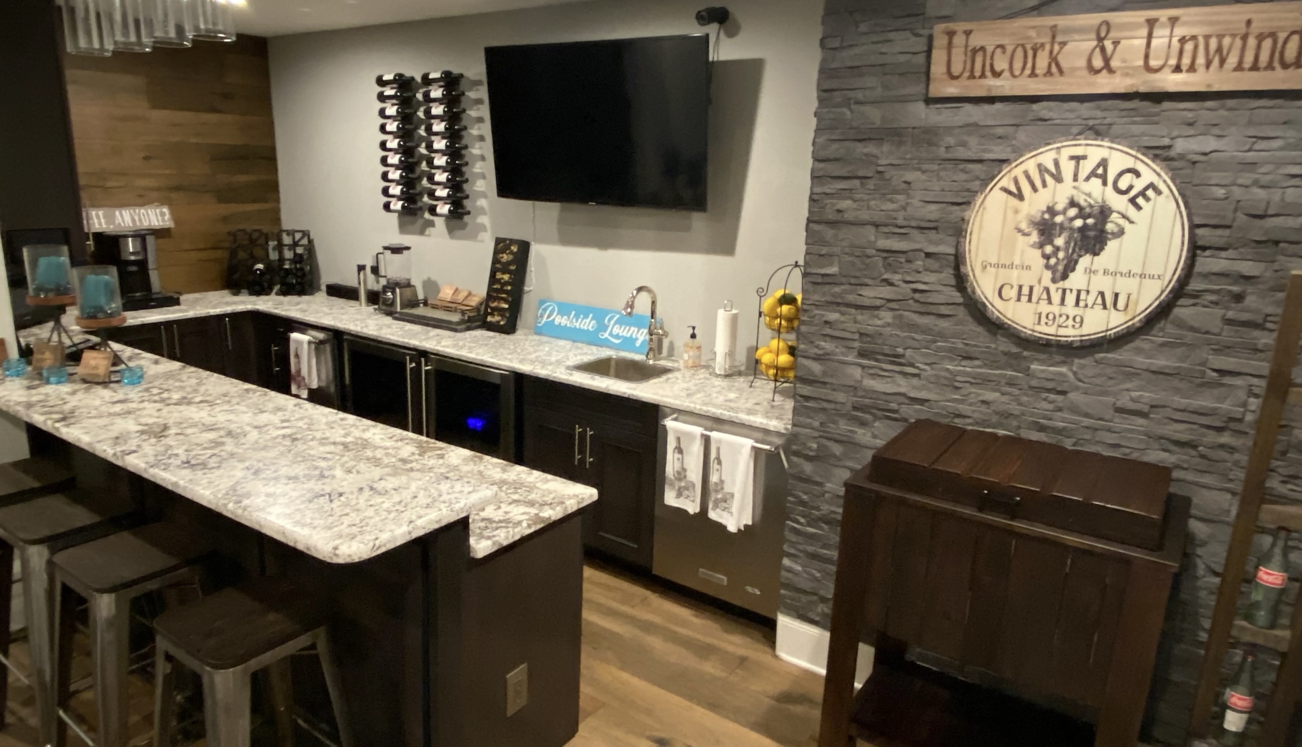 bar
